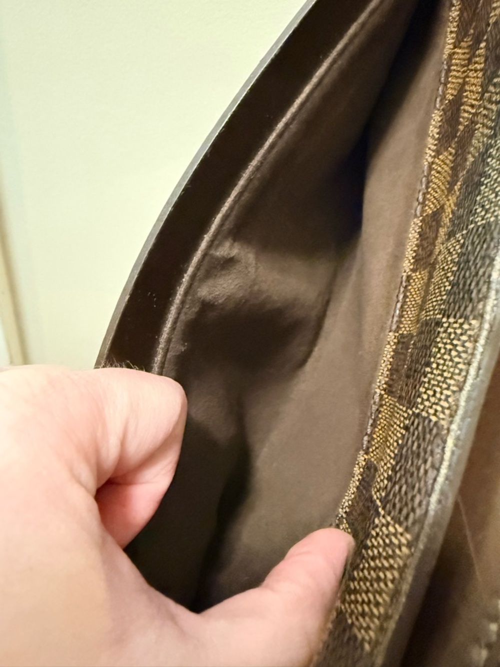 *Vintage* Authentic Louis Vuitton - Leather Damier Ebene Clutch / Wristlet w/COA - Picture 12 of 16